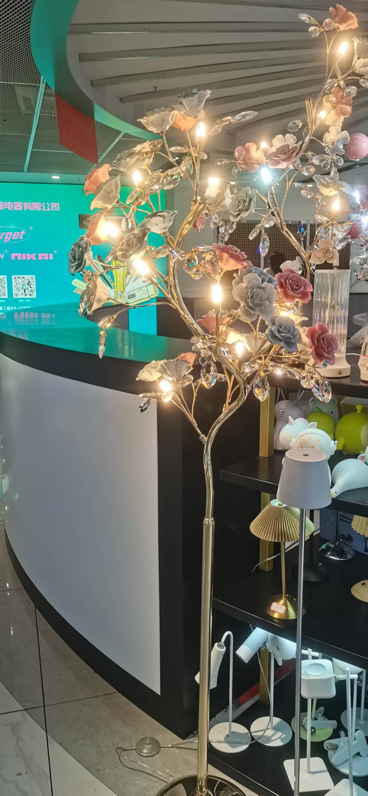 国潮  花卉台灯  52541636552 