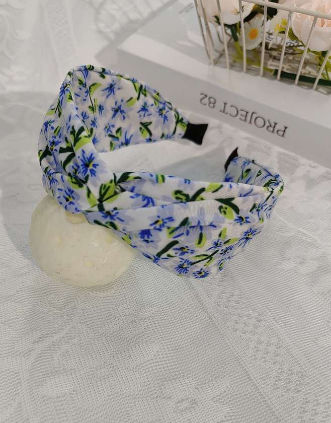 Korean retro cross-knotted hairband, fabric floral wide-edge headband, women's press hairpin headwear, elegant hairband hair accessory detail image 4