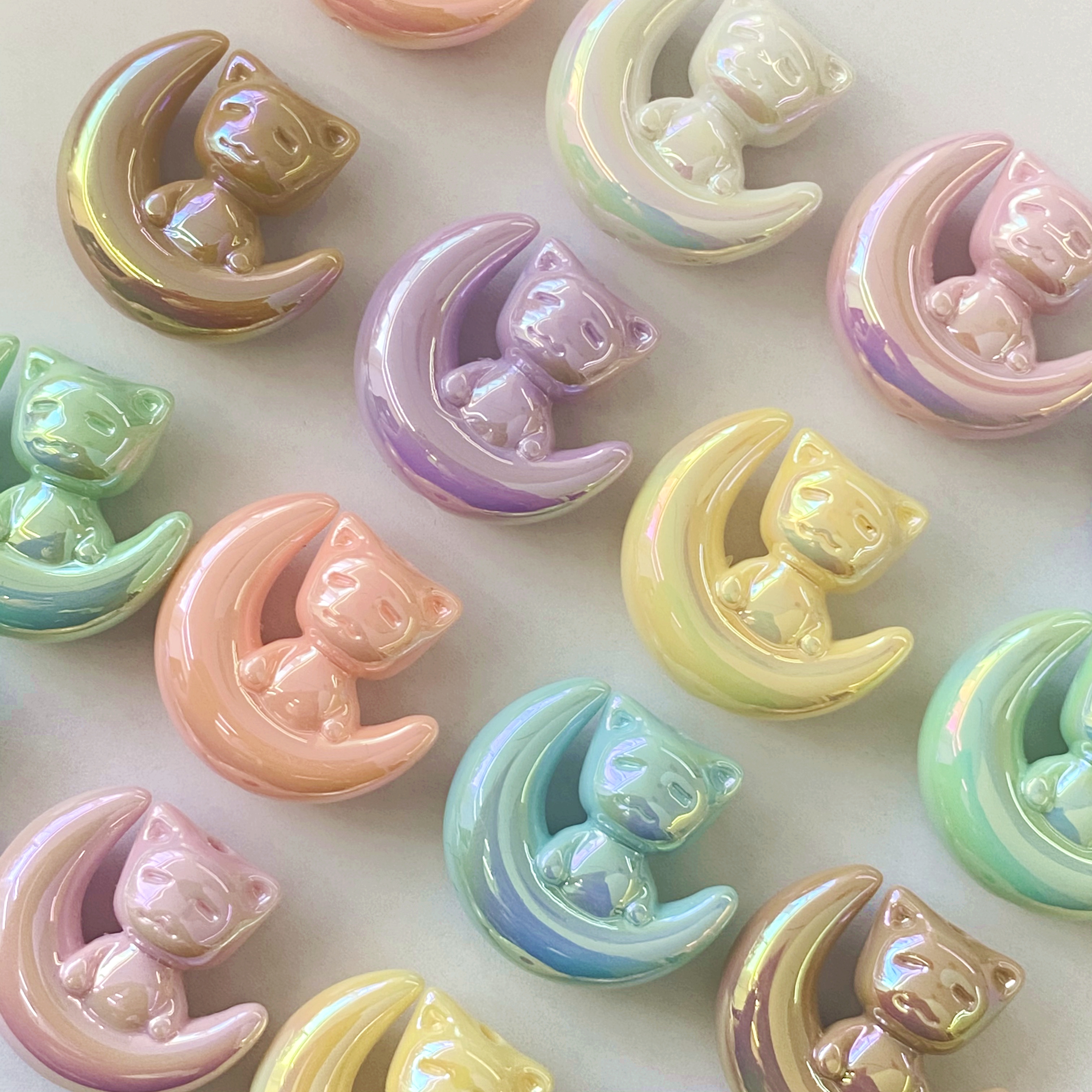 Acrylic solid color uv summer fantasy Moon cat diy bracelet, keychain, mobile phone pendant, accessory materials Item Picture