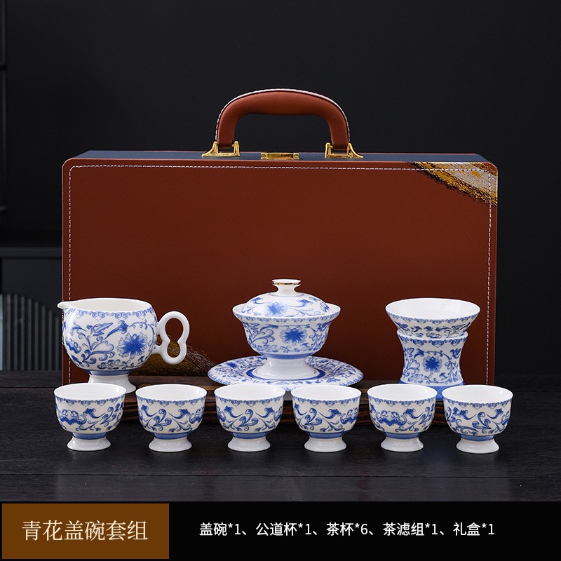 Kunkun Ceramic High-end Tea Set, blue and white porcelain lotus, white porcelain covered bowl, teapot, Kung Fu Tea Set, home and office tea brewing complete set of tea sets Application Scenario
