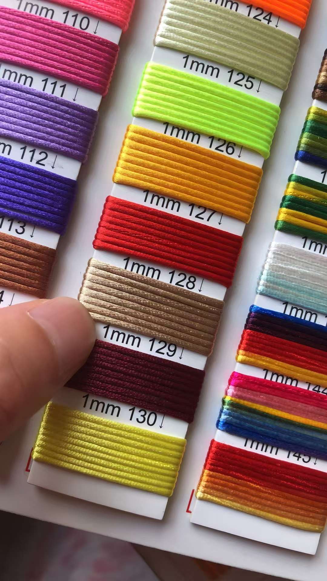 5号韩国丝编织绳七彩绳颜色齐全编织手链编织项链编织流苏产品图