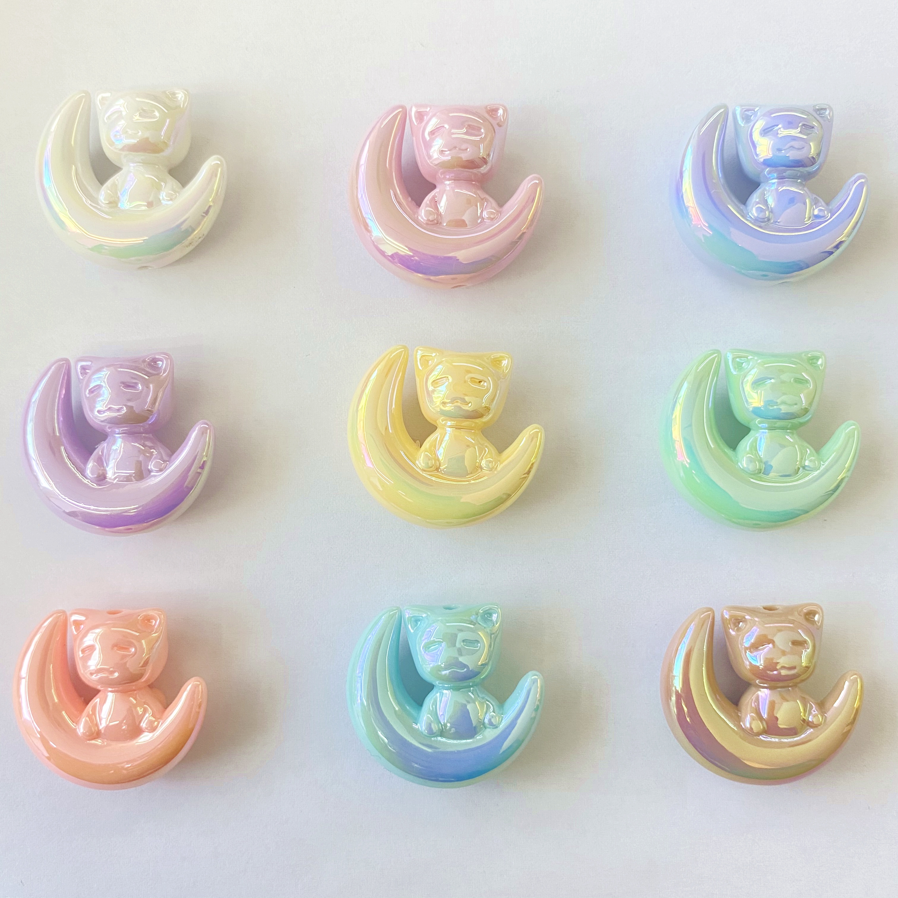 Acrylic solid color uv summer fantasy Moon cat diy bracelet, keychain, mobile phone pendant, accessory materials Application Scenario