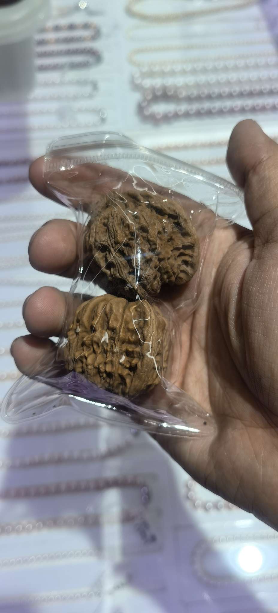 进口饰品翡翠珠宝蜜蜡人工钻石玉碎珠子翡翠散珠创意手工材料