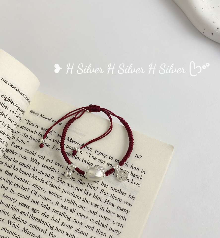 思兰银饰925银红绳手链手饰手工制作KT猫手链福牌百搭手链亲子款产品图