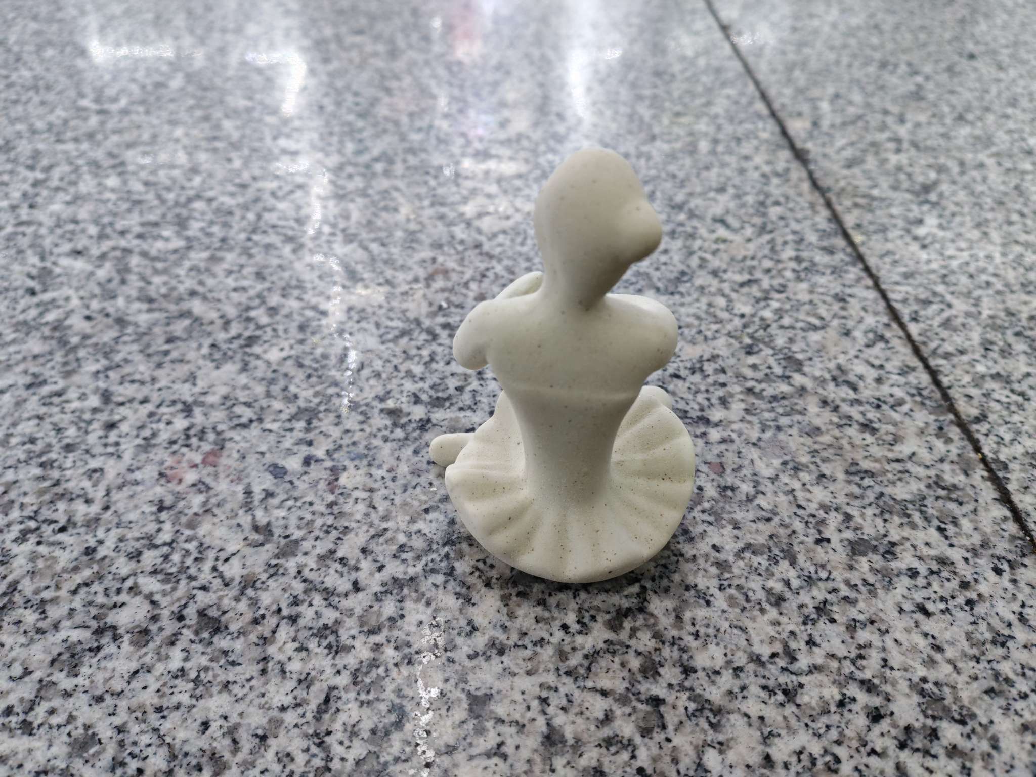 Ceramic ornaments, ballet girl home handicrafts, home decorations, living room, bedroom, shop home decorations Specification image