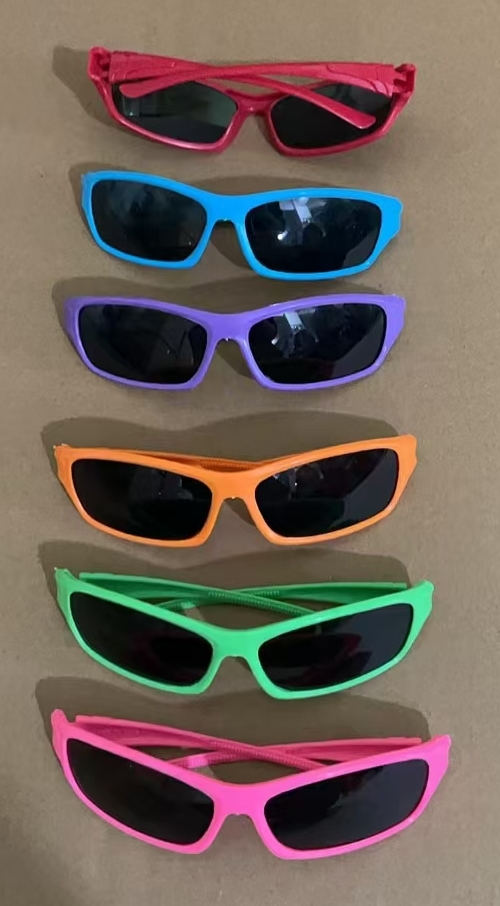 儿童太阳镜防紫外线时尚潮流眼镜男女童户外饰品轻便舒适详情图3