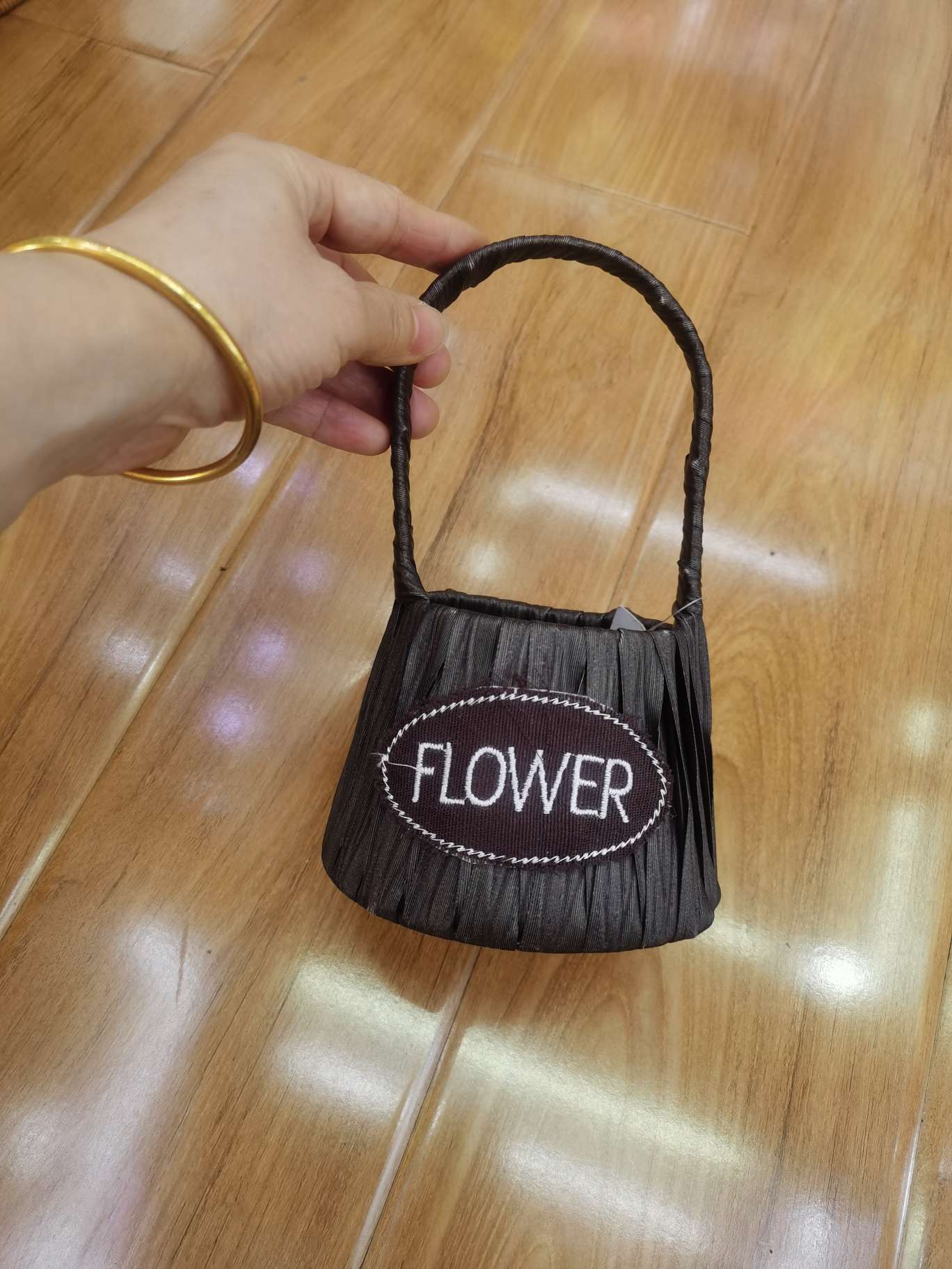 装饰花桶/花篮实物图