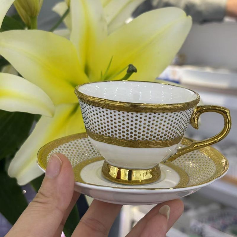 European-style coffee cups and saucers, two cups and two saucers gift box set, electroplated embossed gold details Picture