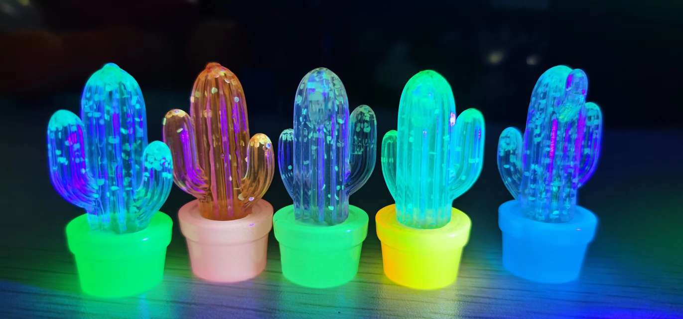 National Trend - Night-luminous Cactus ball new Creative Accessories, fashionable and versatile Other accessories, personalized and trendy decoration, matching ornaments, fridge magnets