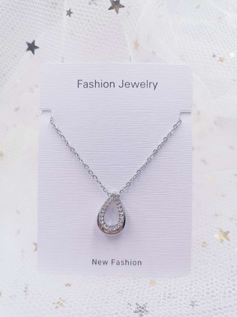 2025年最新款轻奢韩版保色水滴项链