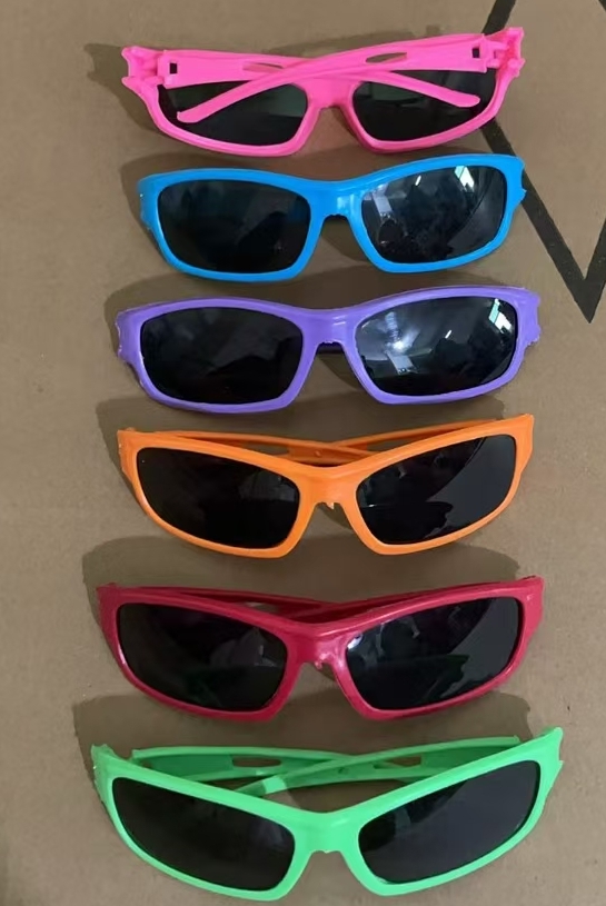 儿童太阳镜防紫外线时尚潮流眼镜男女童户外饰品轻便舒适详情图4