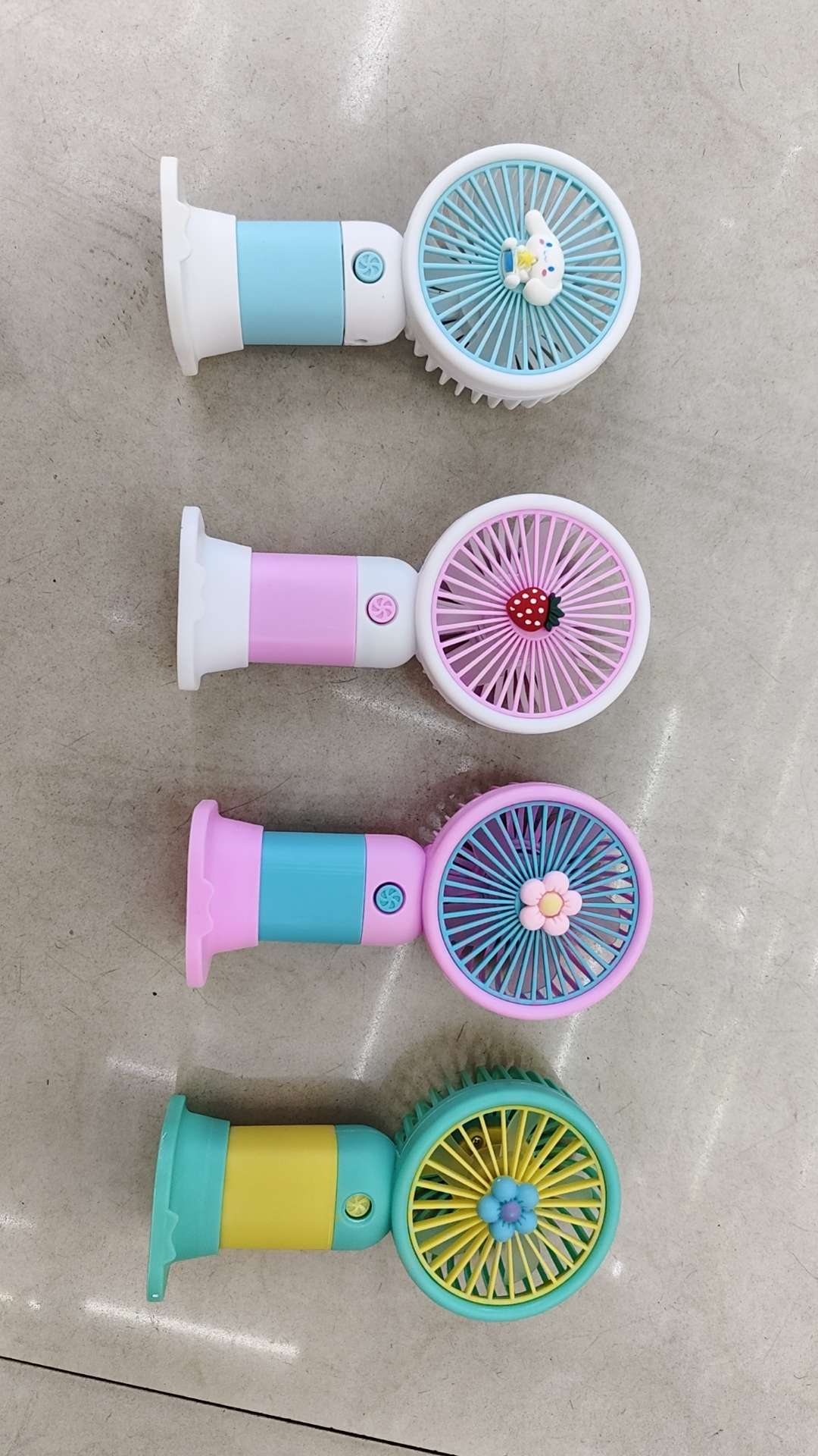 手持风扇桌面风扇小风扇风扇挂脖风扇产品图