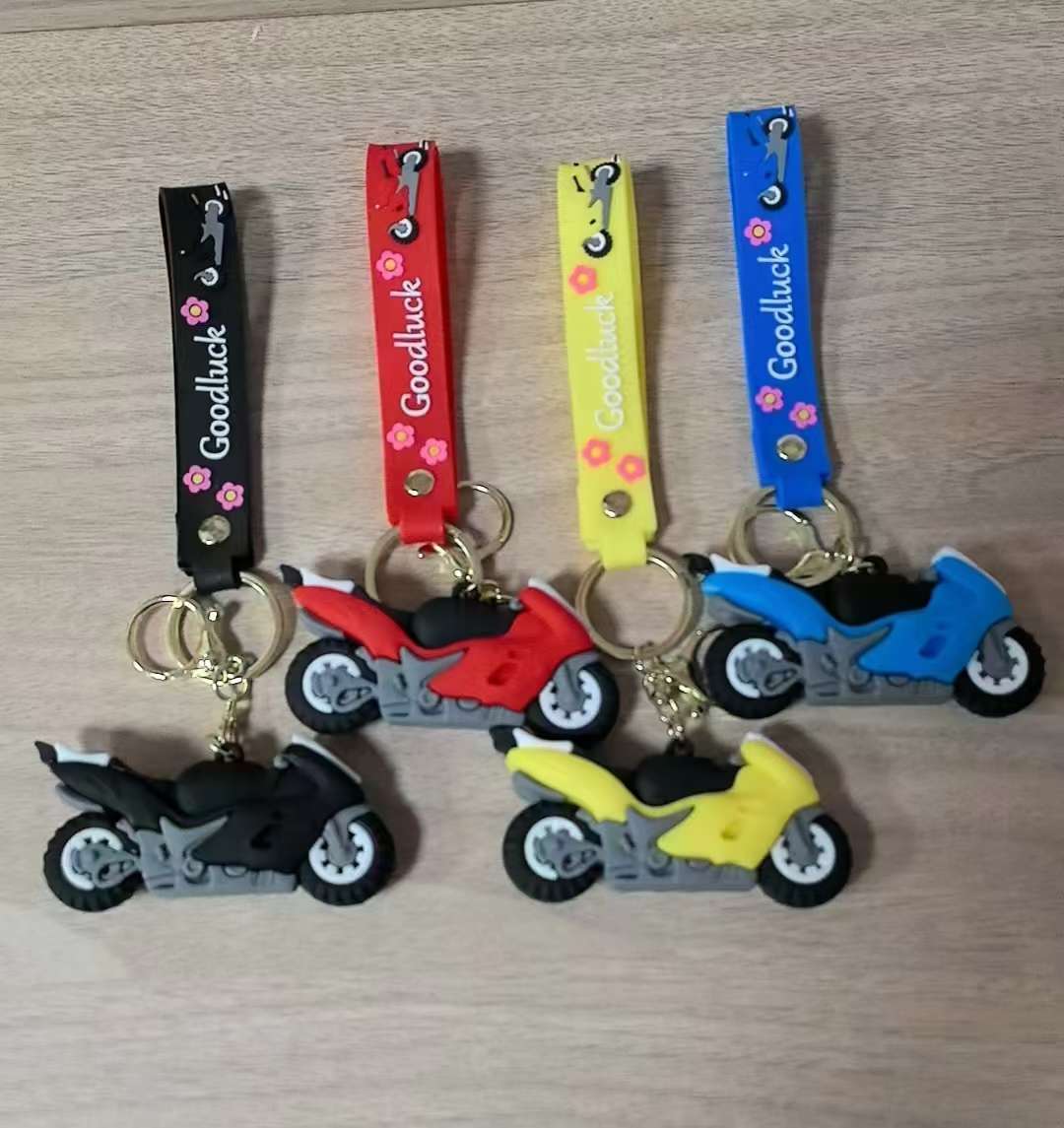 多妹机车钥匙扣创意饰品挂饰 个性潮流钥匙挂件车钥匙装饰卡通摩托车造型钥匙扣背包挂件机车钥匙扣多妹细节图