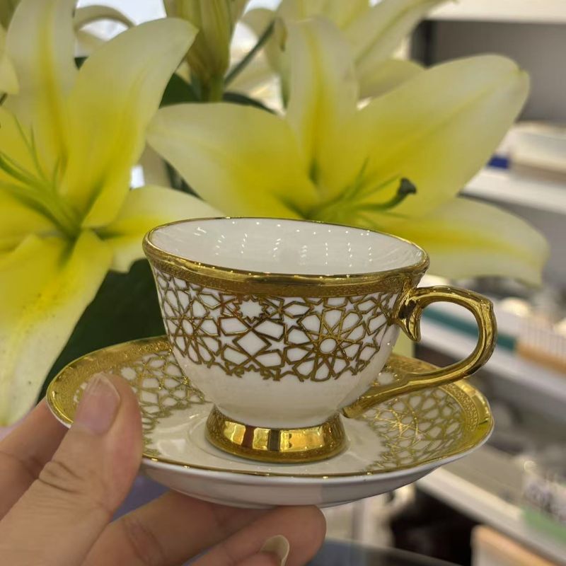 ins Simple Ceramic coffee cups and saucers with gold plating, Western restaurant coffee cup set, exclusively for export, grid gold edge details Picture