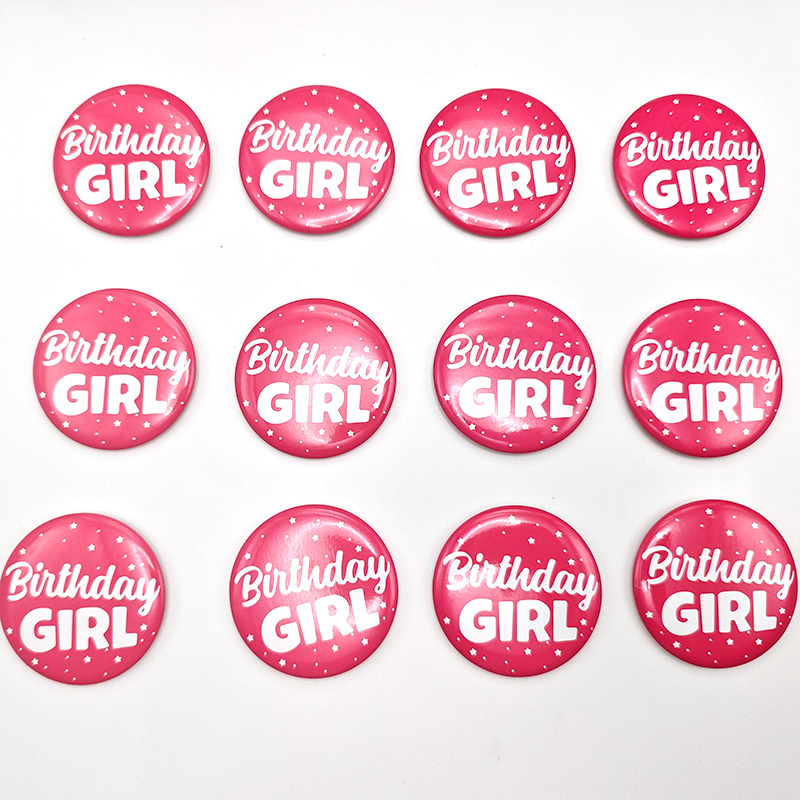跨境热销12pcs可定制图案BirthdayGirl生日派对胸章化妆服饰道具马口铁聚会徽章