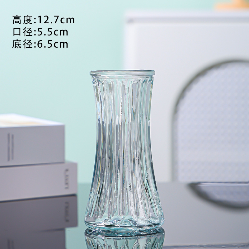 创意工艺品礼品摆件家居装饰摆件独特设计美观实用办公桌面装饰玻璃花瓶