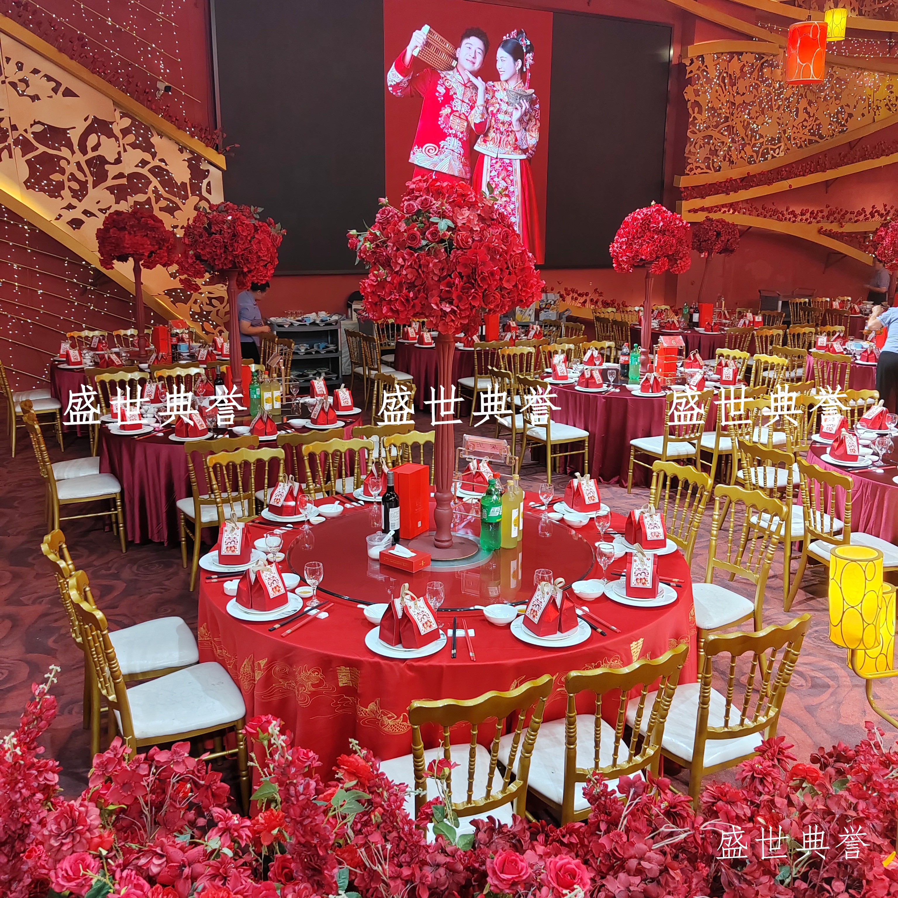 舟山宴会中心餐桌椅酒店婚宴折叠椅餐厅主题婚礼古堡椅婚庆竹节椅