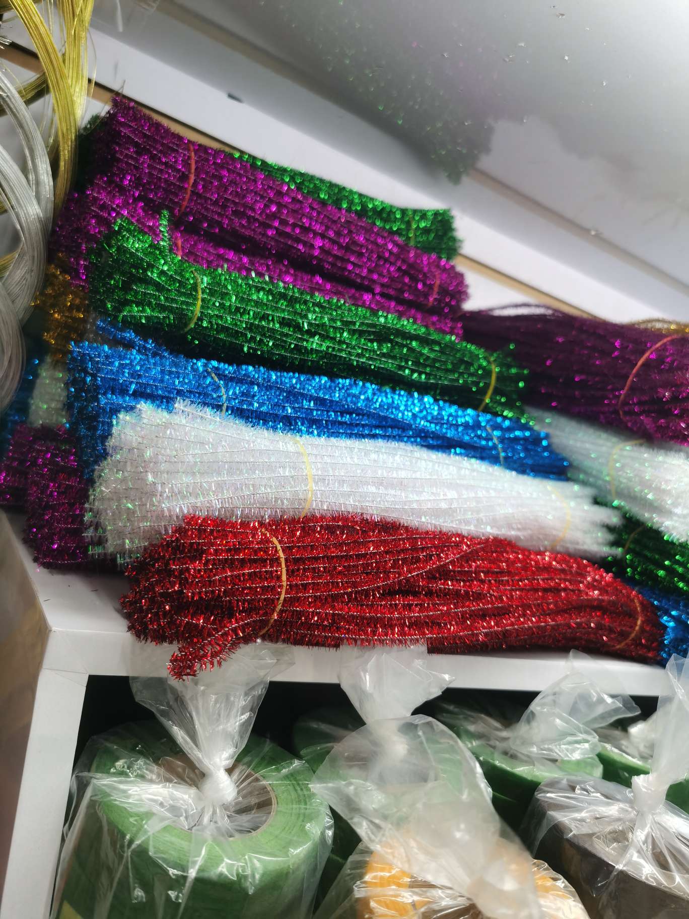 扭扭棒，手工仿真花，各色手捲纸，各色自粘手捲纸                  之后                 细节图