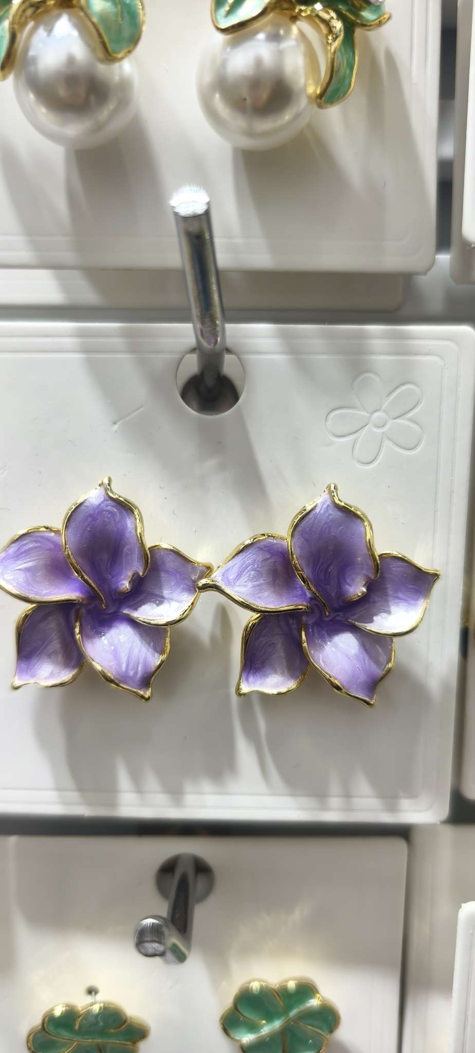 烧焊锆石耳环 时尚精致耳饰 个性百搭饰品 女士气质耳环饰品耳环产品图