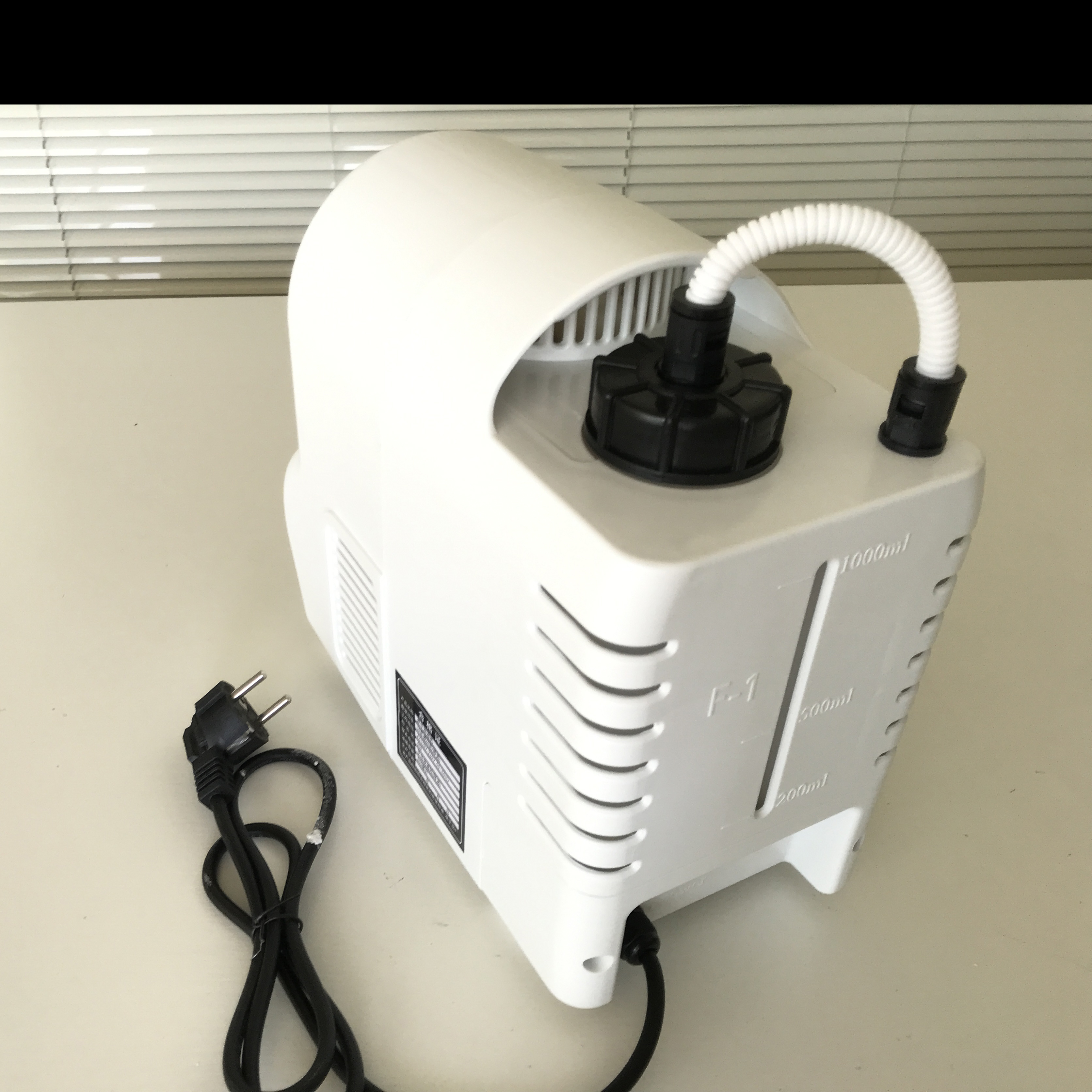 舞台私模犀牛泡泡机 婚庆商演聚会派对户外塑料外壳自动上油私模款多用泡泡机发泡机详情11