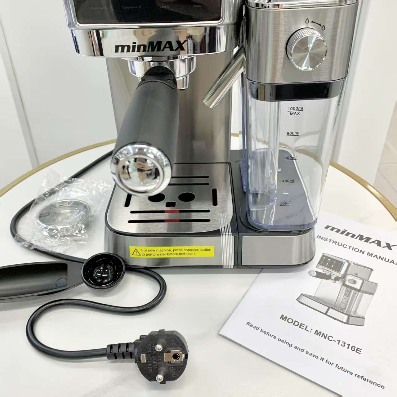 minMAX1316E export small household appliance coffee machine portable household multi-functional instant dissolving machine 220V VDe