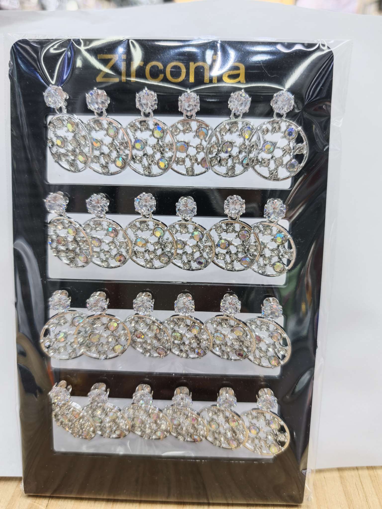 锆石耳环 时尚百搭耳饰简约设计饰品精致小巧女士耳环