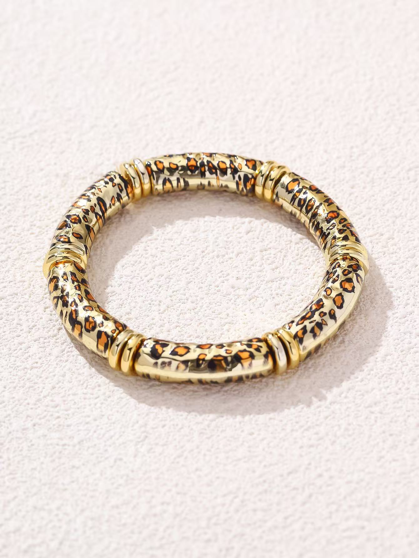 CCB豹纹系列手镯， 时尚饰品手饰 ，个性百搭简约手圈，消费者非常认可手圈，颜色可以自由搭配，金色加豹纹，银色加豹纹等