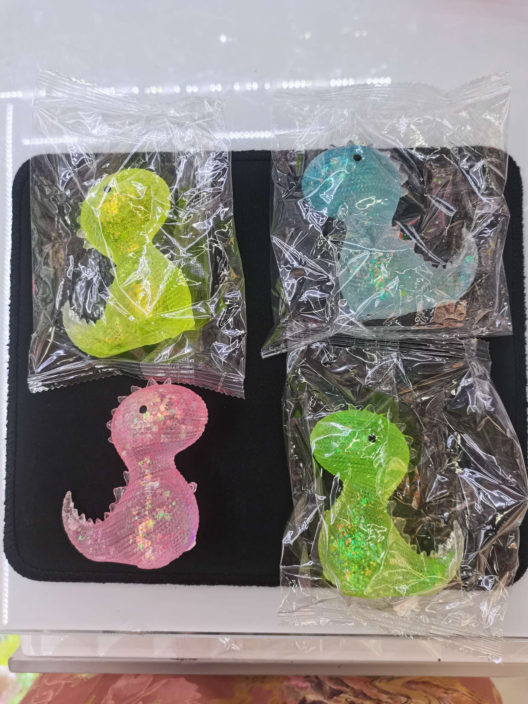 新奇特小玩具 其它新奇玩具 发泄玩具 麦芽糖球