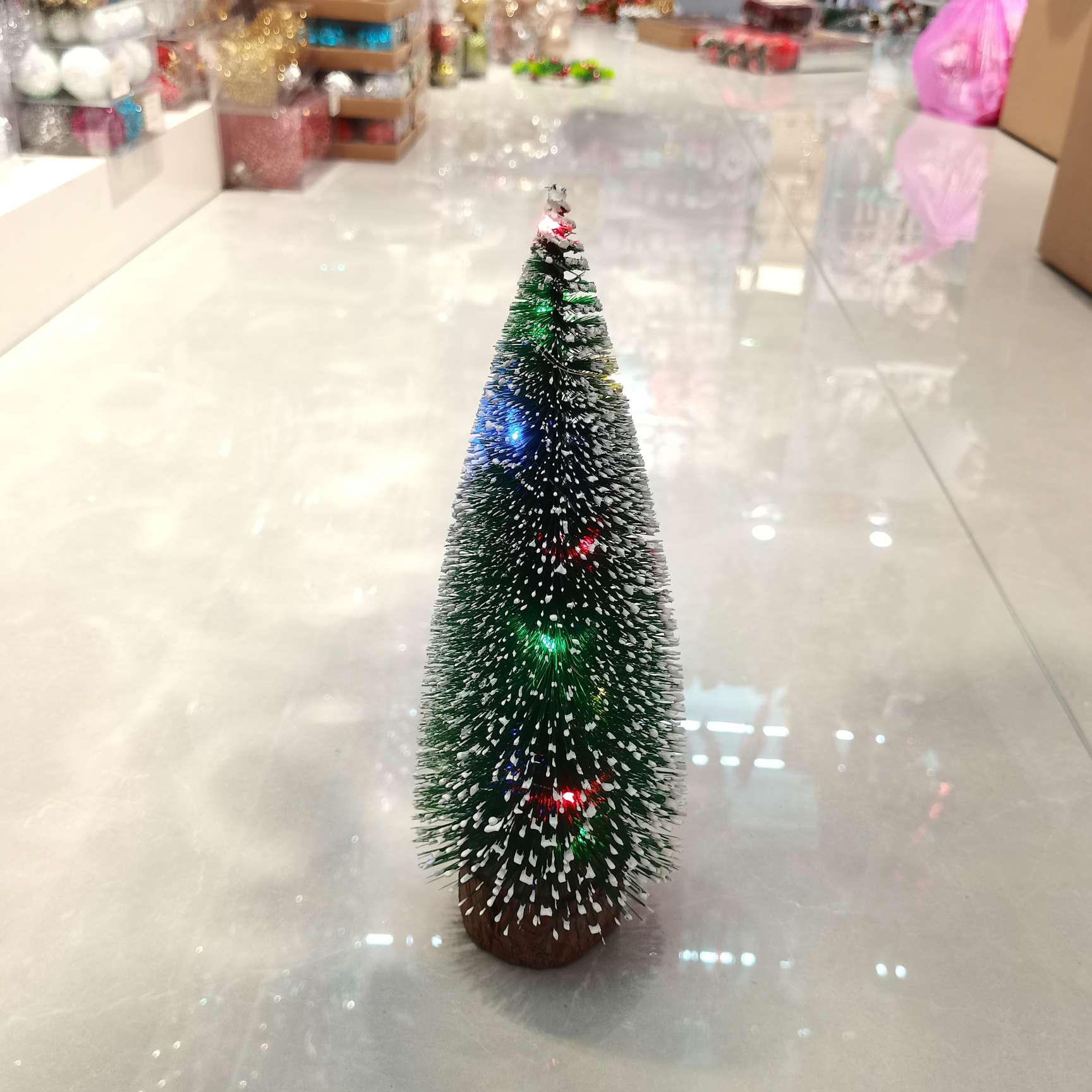 迷你圣诞树小号带灯圣诞树彩灯暖灯圣诞节用品圣诞节摆件圣诞树塑料木头圣诞装饰品圣诞圣诞藤条详情图6