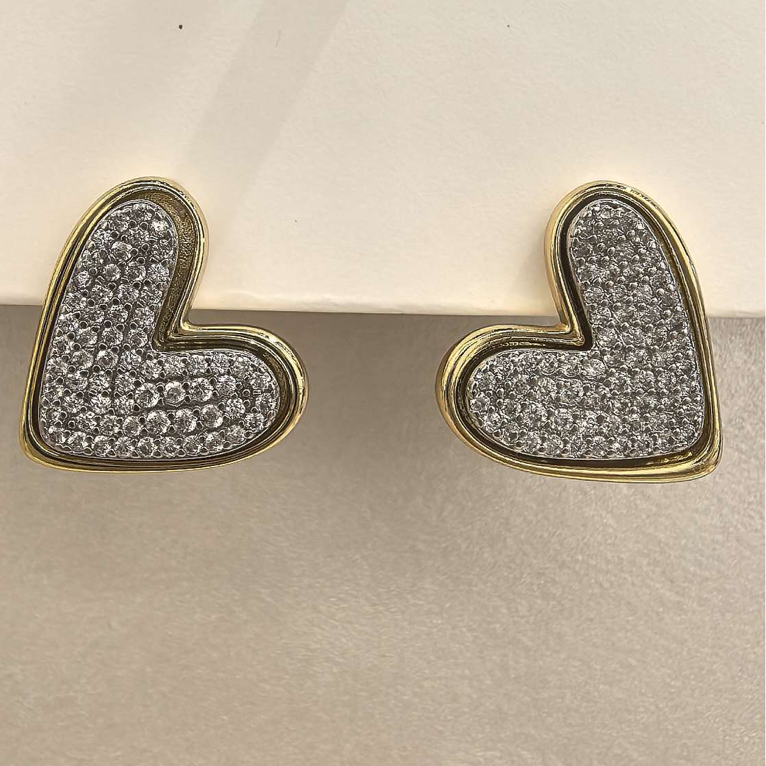 铜镀金 微镶锆石 韩系爱心 耳圈耳钉耳饰 独特设计 简约时尚女士耳环饰品精致耳针饰品 礼物 简约 极简 Ins风 白底实物图