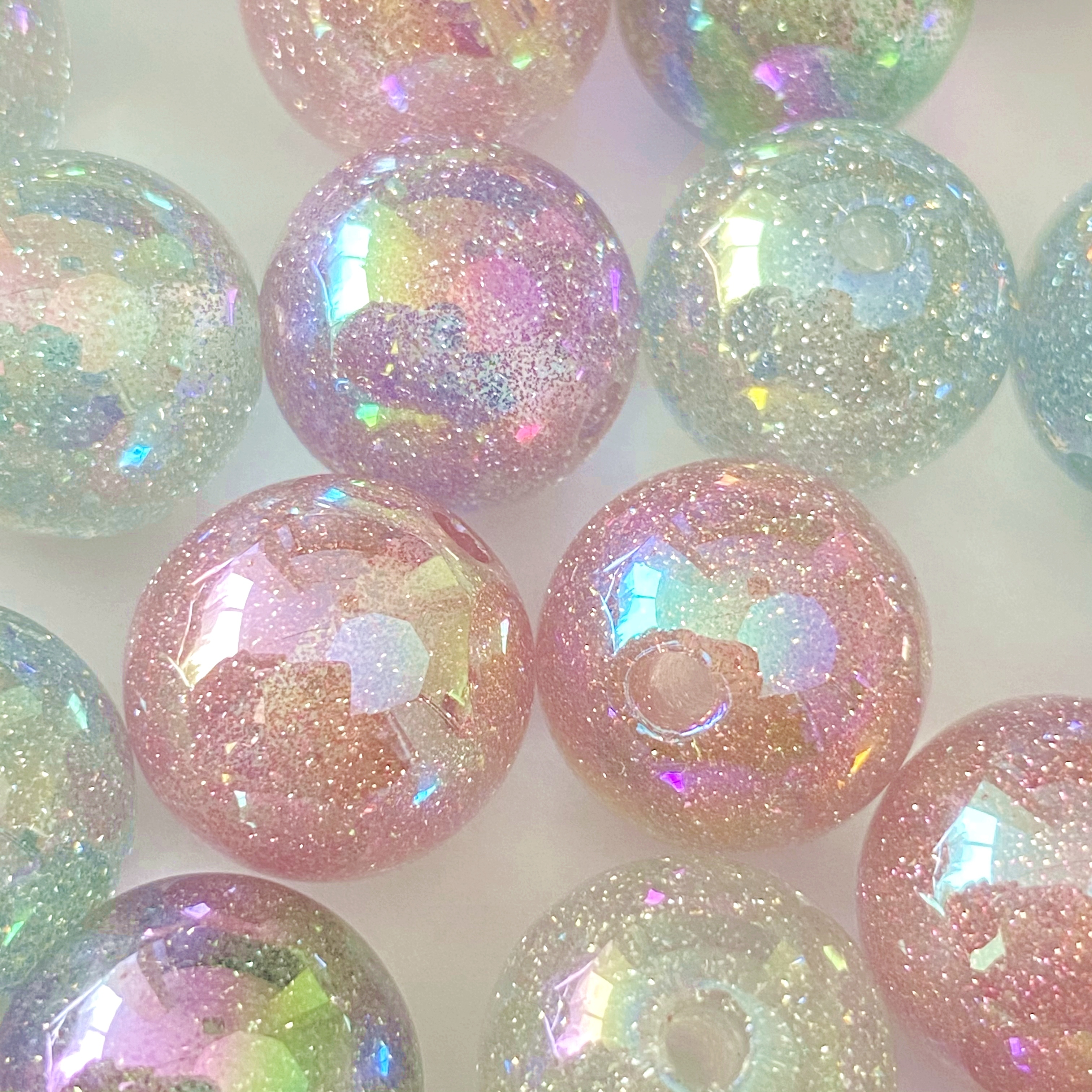 diy acrylic uv resin glitter beads/raw materials for making bracelet pendants, keychains, car pendants, accessories and ornaments Specification image