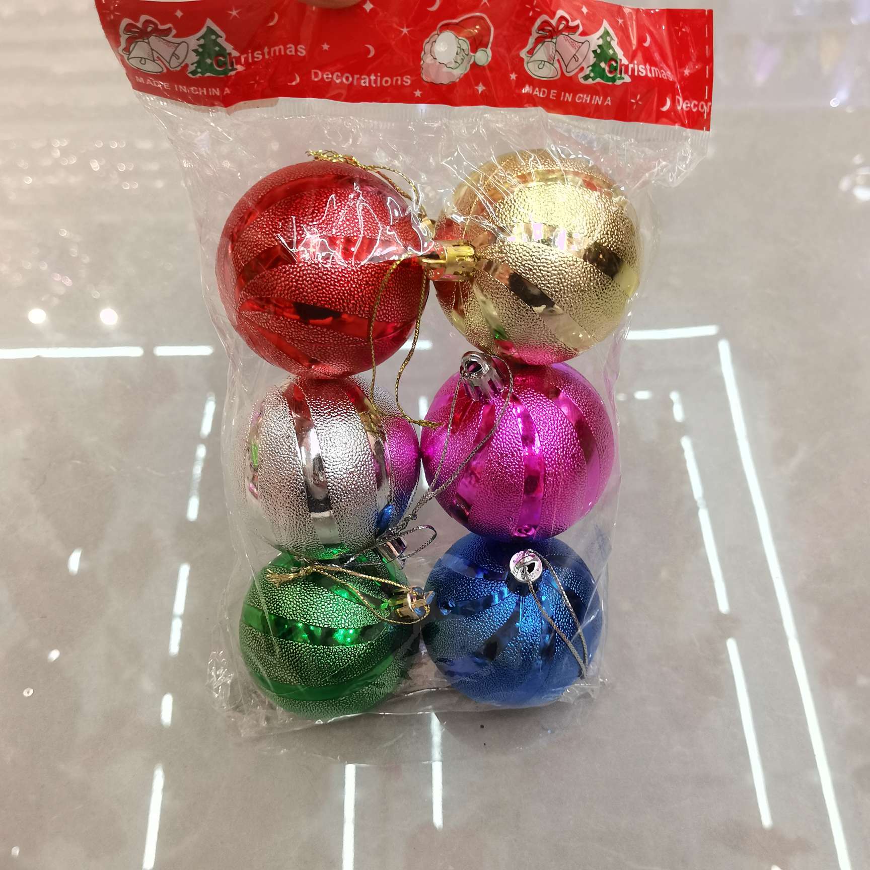 圣诞球电镀塑料球圣诞节用品节日用品电商爆款彩色圣诞装饰品圣诞圣诞球