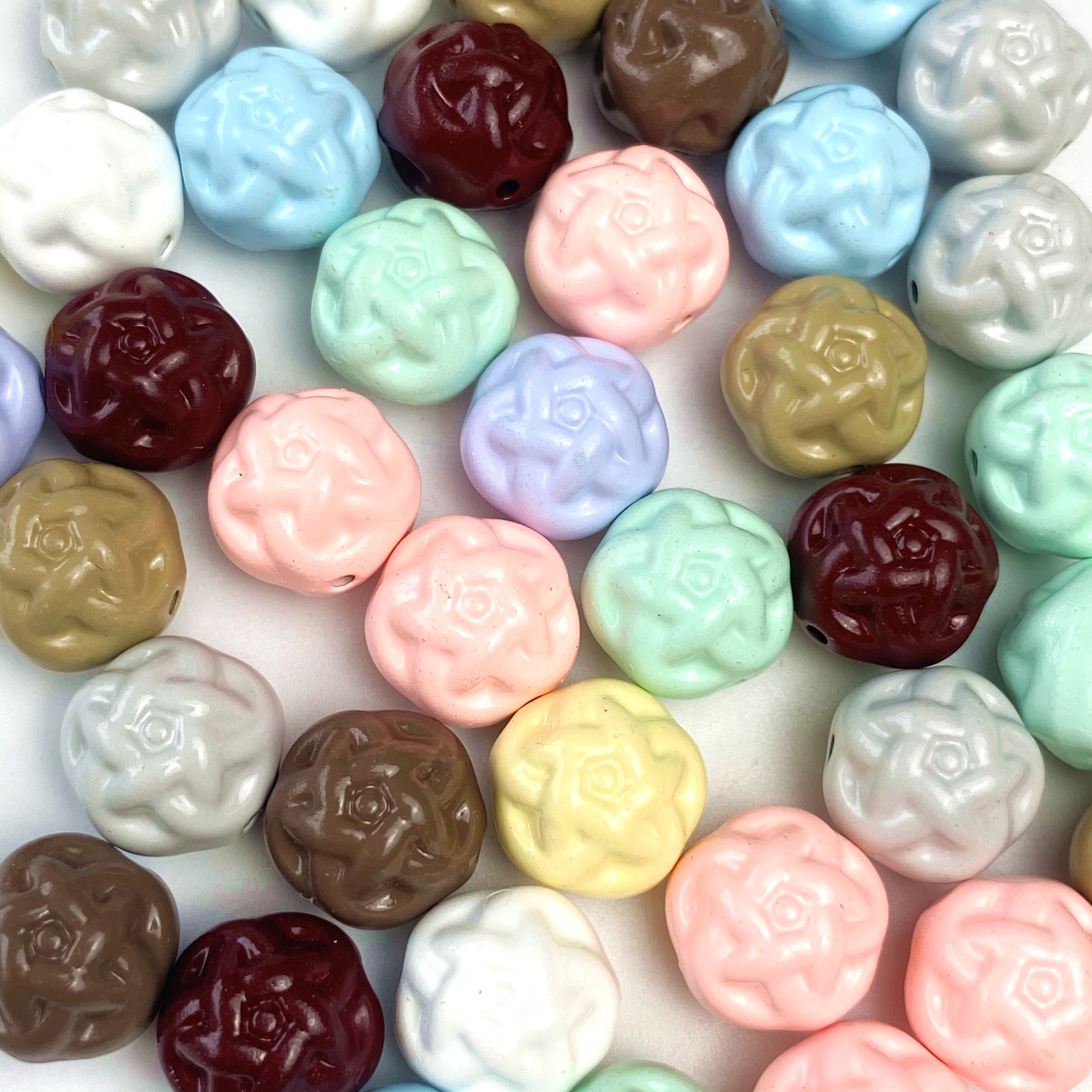 Creative diy alloy wool balls with straight holes/raw materials for making bracelet pendants, keychains, car pendants, accessories and ornaments Item Picture