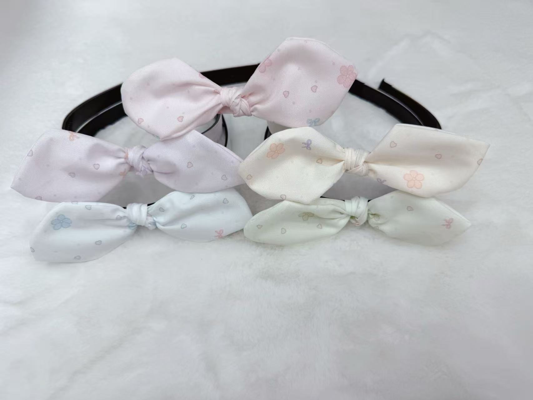 Pearl headband, leather headband, cartoon-shaped hair accessory, simple and versatile ladies' headwear Item Picture