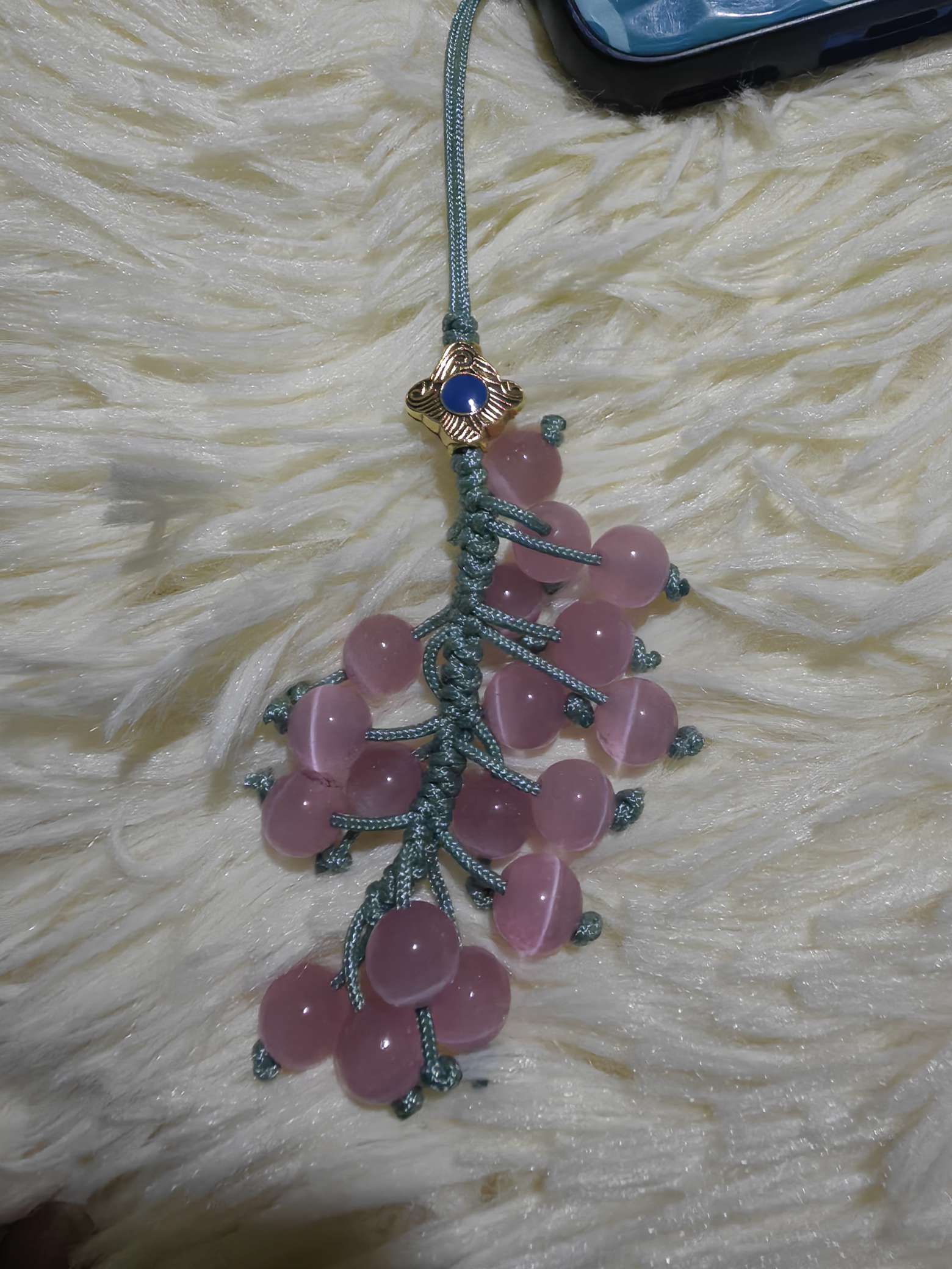 Red agate grape phone chain, pink cat's eye grape phone chain, with multiple functions for hanging details Picture