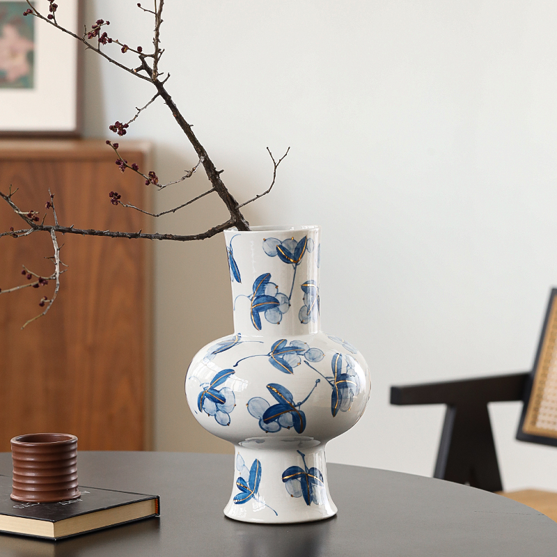 Ceramic vase, blue and white porcelain, new Chinese-style flower arrangement, living room, light luxury and high-end feel, water-nurtured peony details Picture