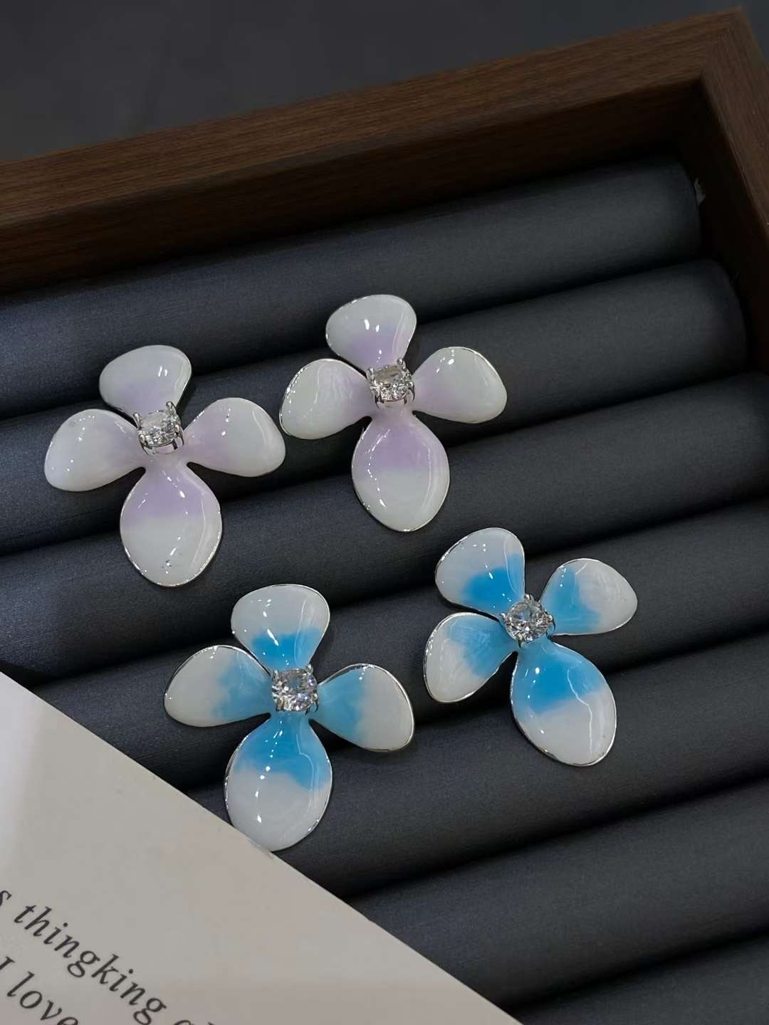 伊芯唯妳滴油K金耳饰戒托珠宝首饰 时尚精致饰品优雅设计伊芯唯妳