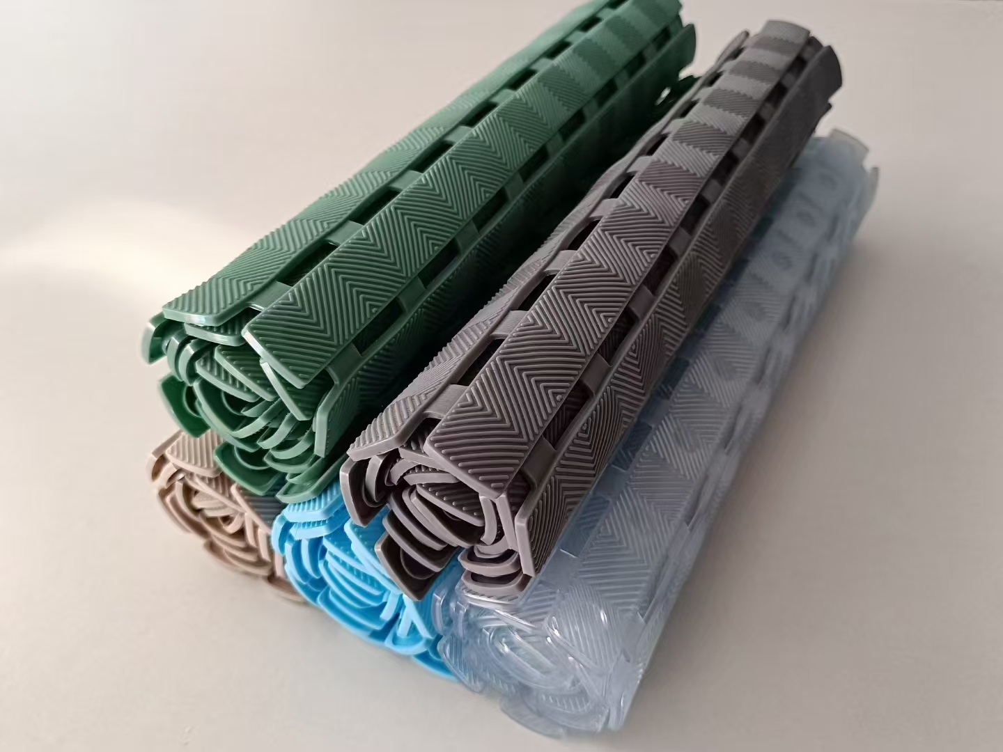 Wholesale new long strip bathroom MATS, transparent/solid color bathroom MATS, PVC anti-slip MATS, bathroom foot MATS, massage foot MATS, bathtub MATS