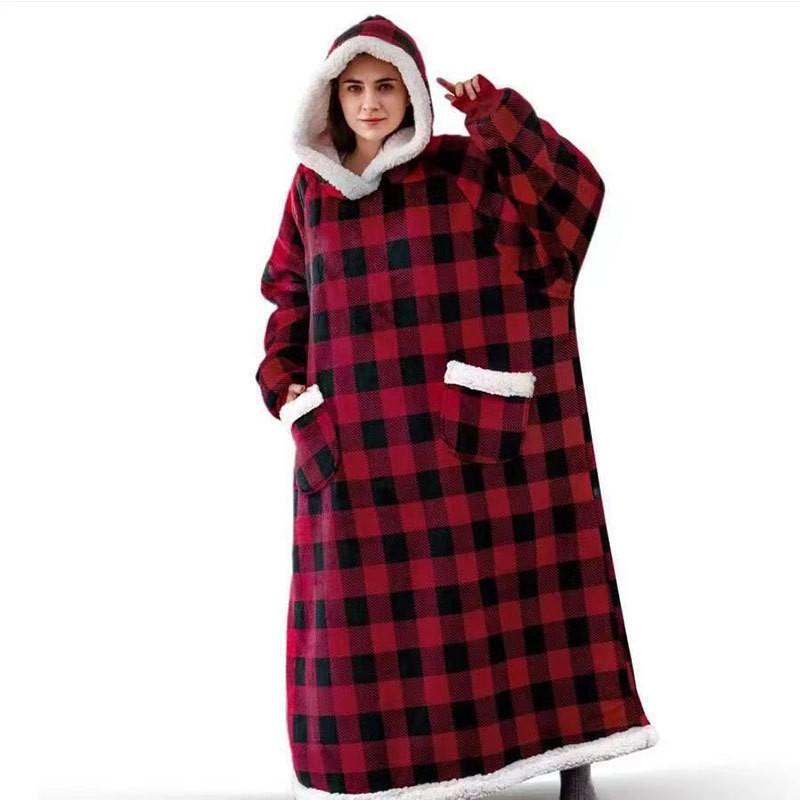 Air-conditioned blanket, extended lazy person's blanket, pajamas, coveralls, nap blanket, couple's clothes, hooded TV blanket, home clothes, nap blanket Application Scenario
