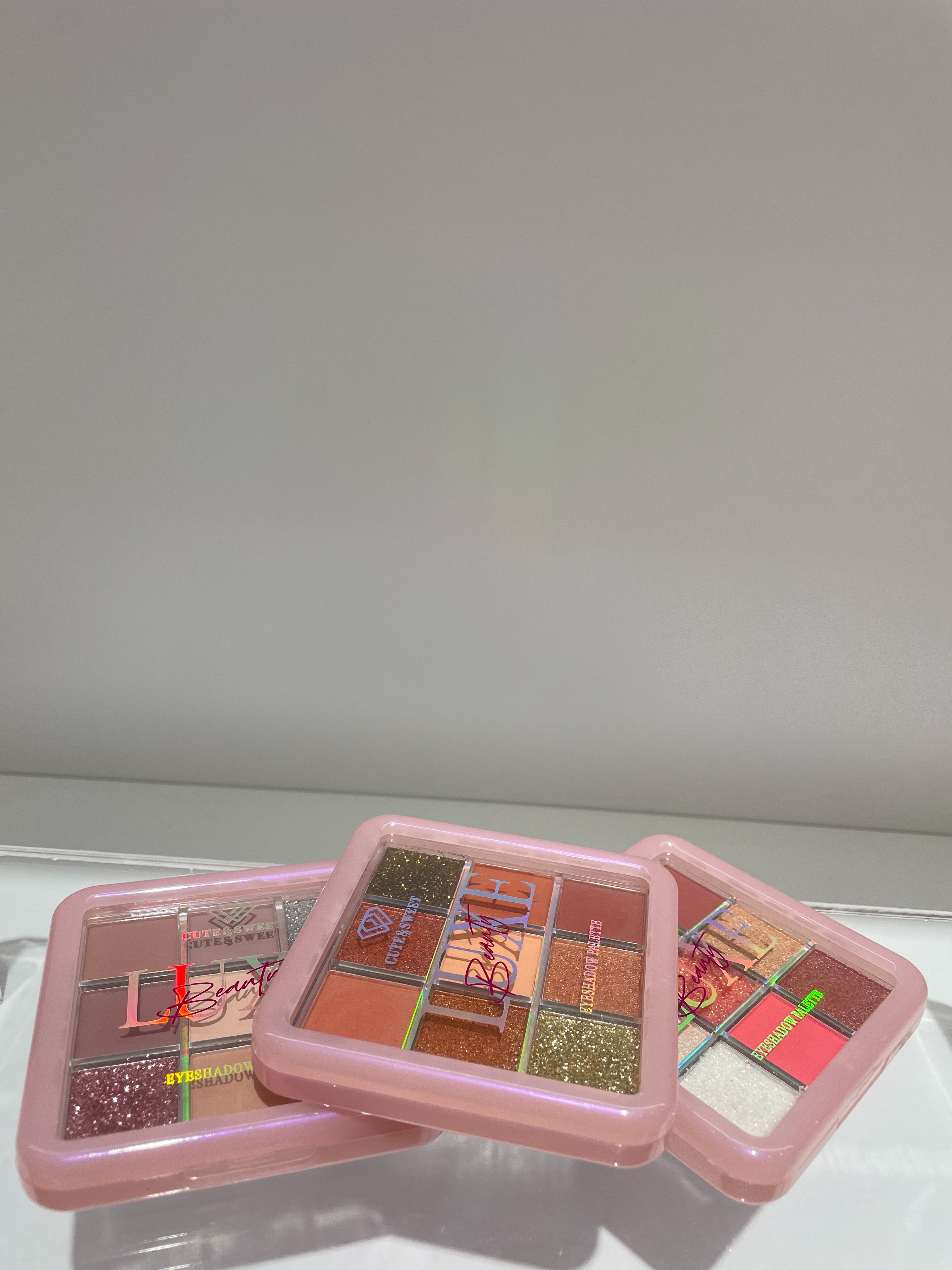 HSM factory store direct sales eyeshadow powder fine texture Eyeshadow cost performance is not the price, but the details, high-end feel and daily makeup effect details Picture
