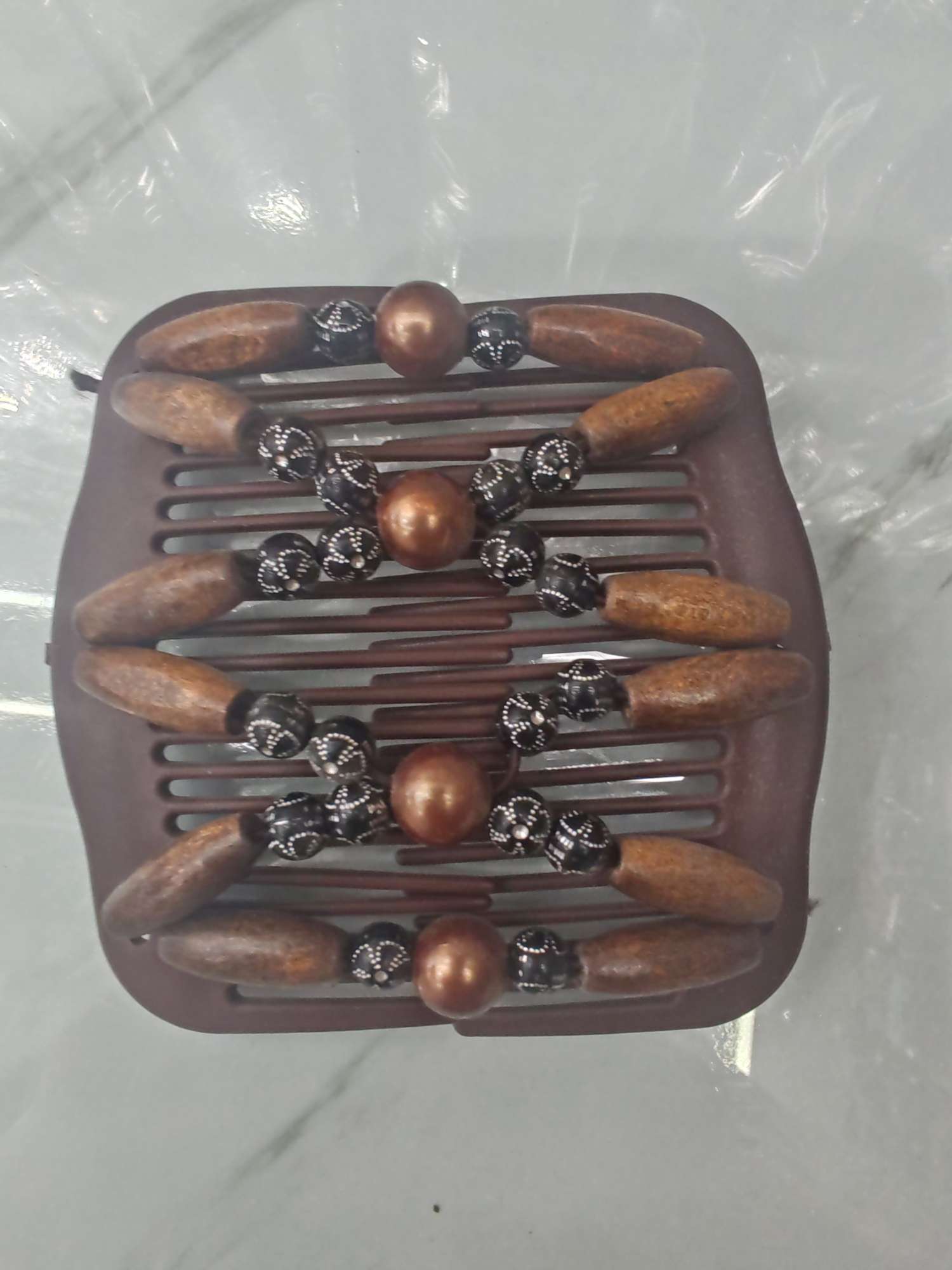 Yy25-6 Trendy and fashionable Handmade Wooden Bead Versatile Hair Comb. 600 yuan per piece