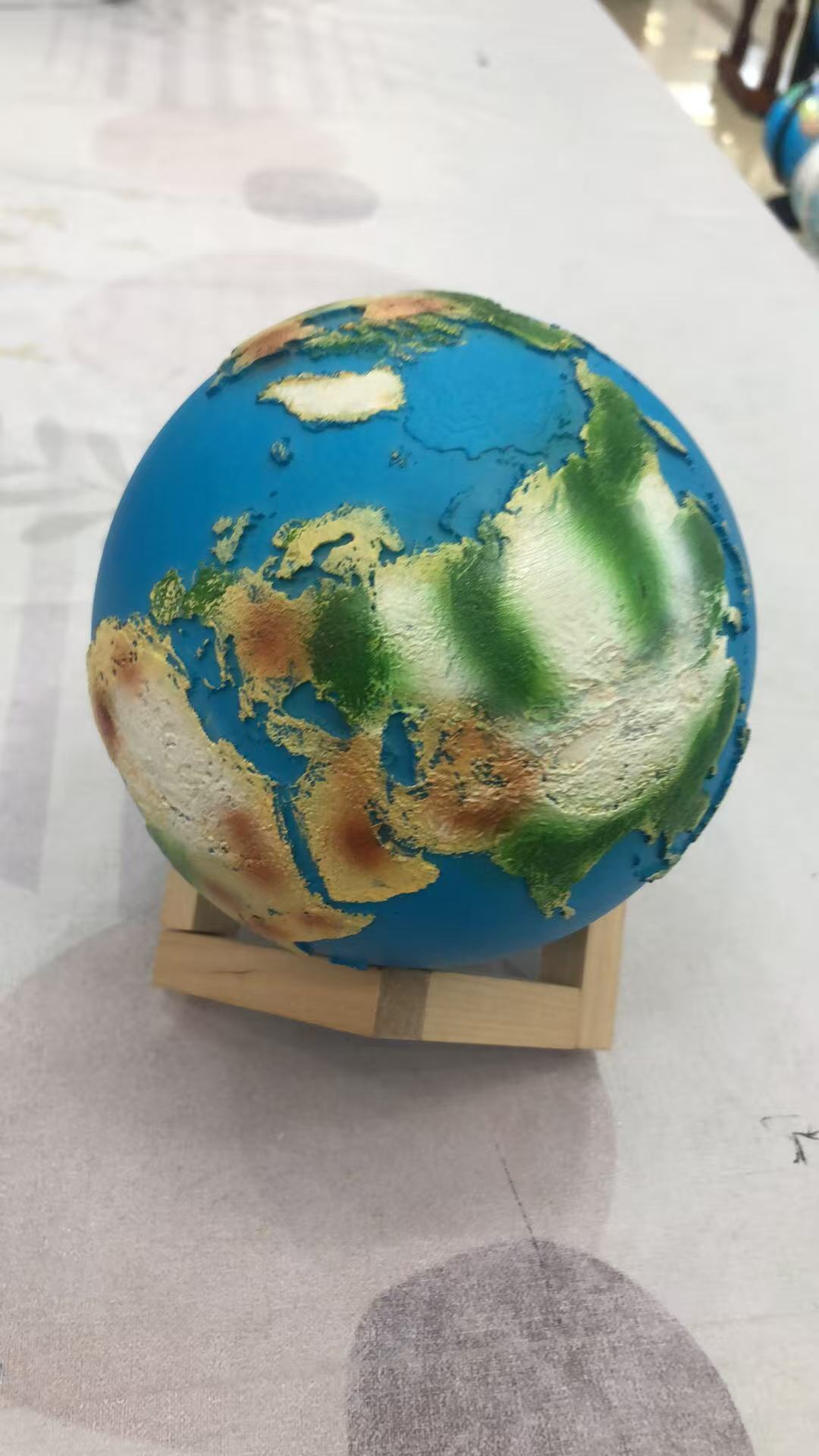 Jingfeng 14.2CM clapping lamp Earth Room decoration, home decoration handicraft