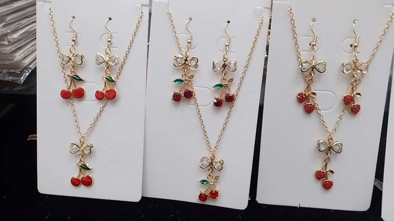 925银饰淡水珍珠 项链 时尚简约珍珠项饰 女士优雅气质饰品