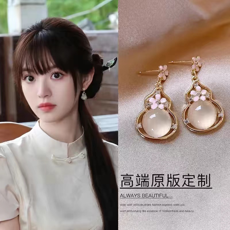 复古2025年新款爆款新中式葫芦耳钉旗袍耳环高盛饰品