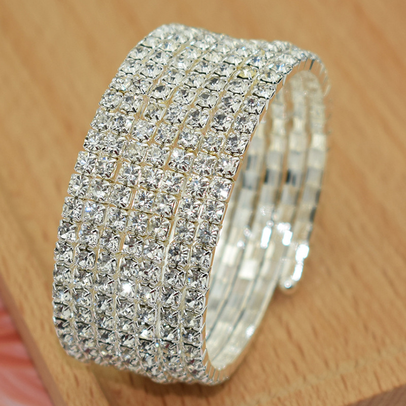 义乌金辉饰品厂，流行饰品，水钻2MM，S6手链，一排手链单排细手链，专业厂家，1000多个颜色可选现货，欢迎来店.细节图