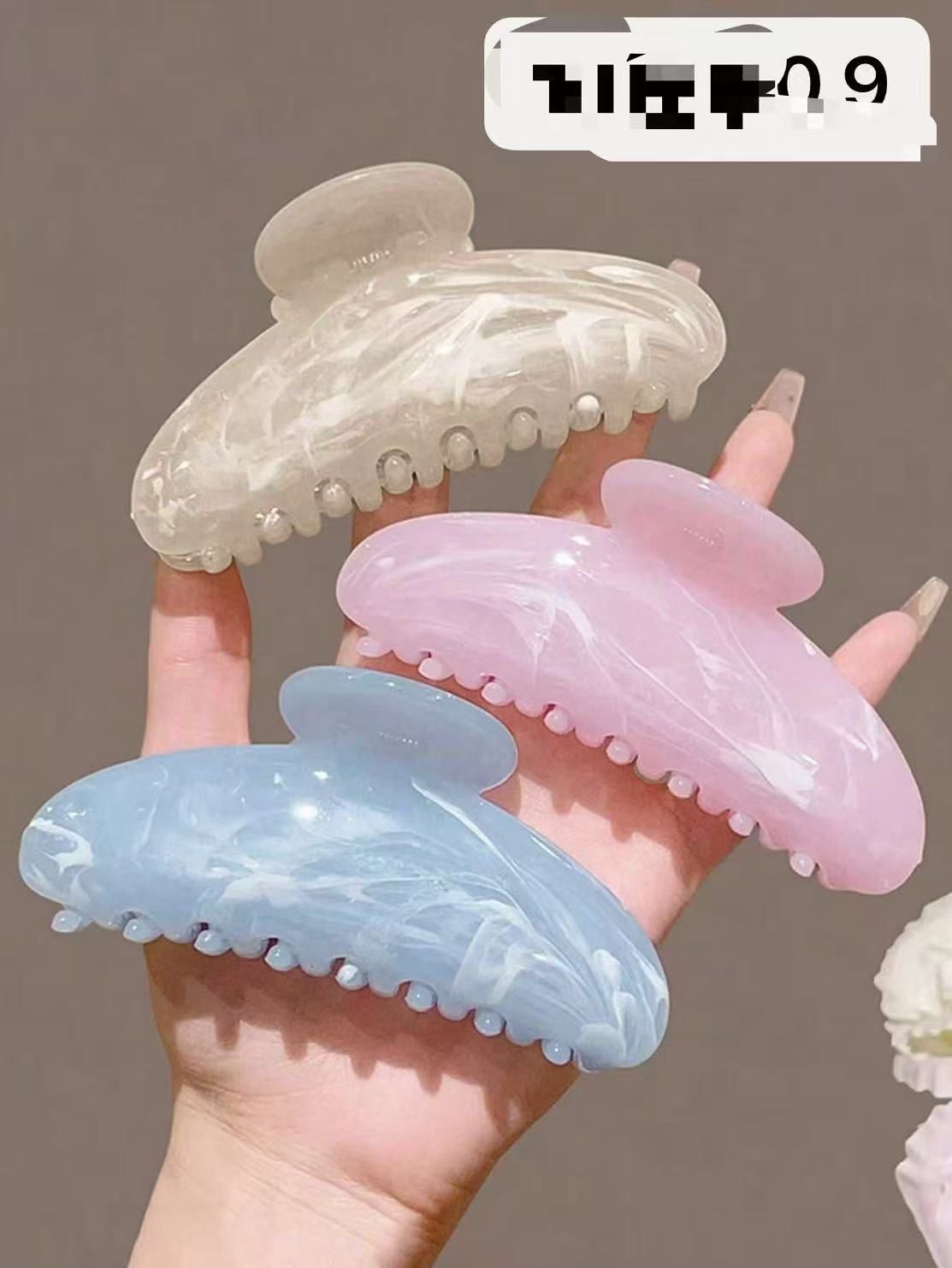 发夹/头饰/抓夹/发饰/亚克力饰品白底实物图