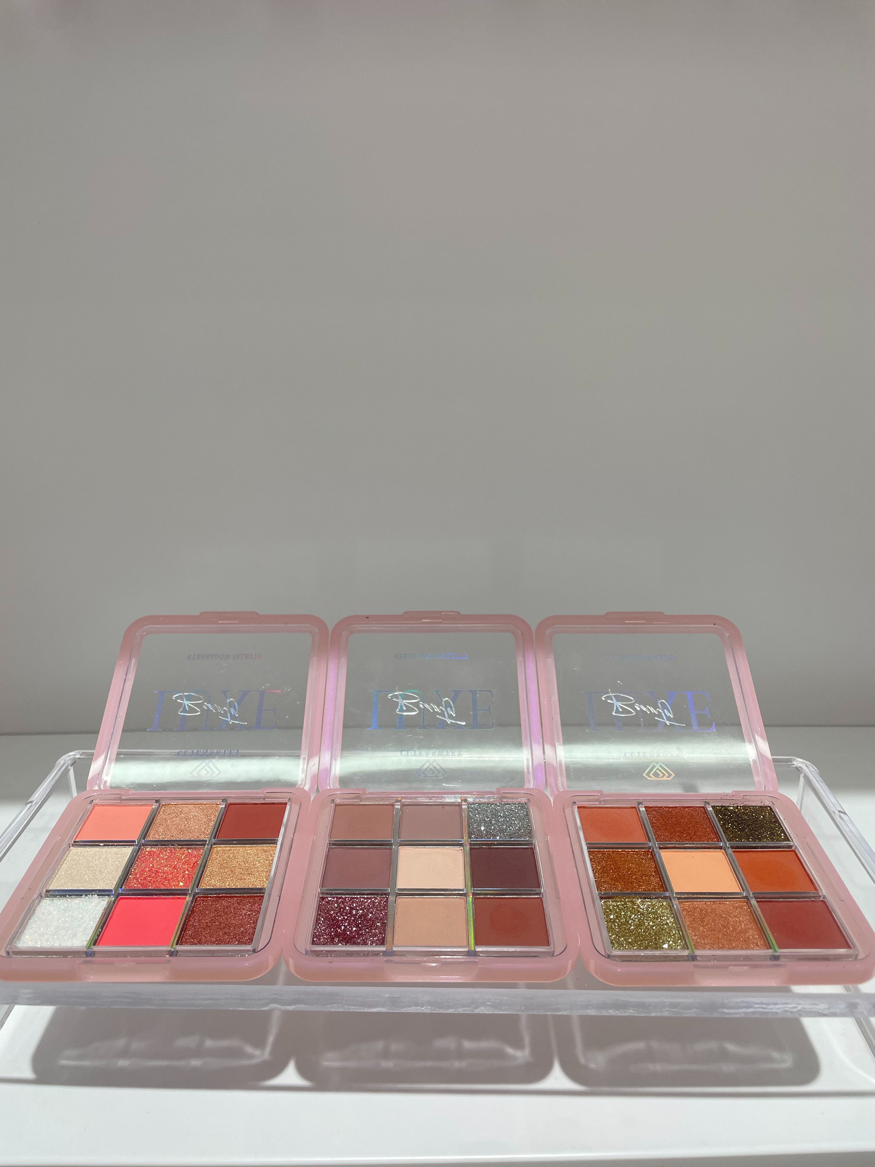 HSM factory store direct sales eyeshadow powder fine texture Eyeshadow cost performance is not the price, but the details, high-end feel and daily makeup effect Application Scenario