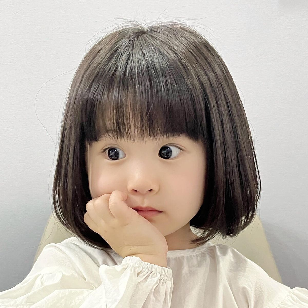Children's wigs, baby photos, short hair, baby performance bob hairstyle art photos, short hair head covers, cosplay wigs, Bob wigs, lolita shoulder-length short hair Item Picture