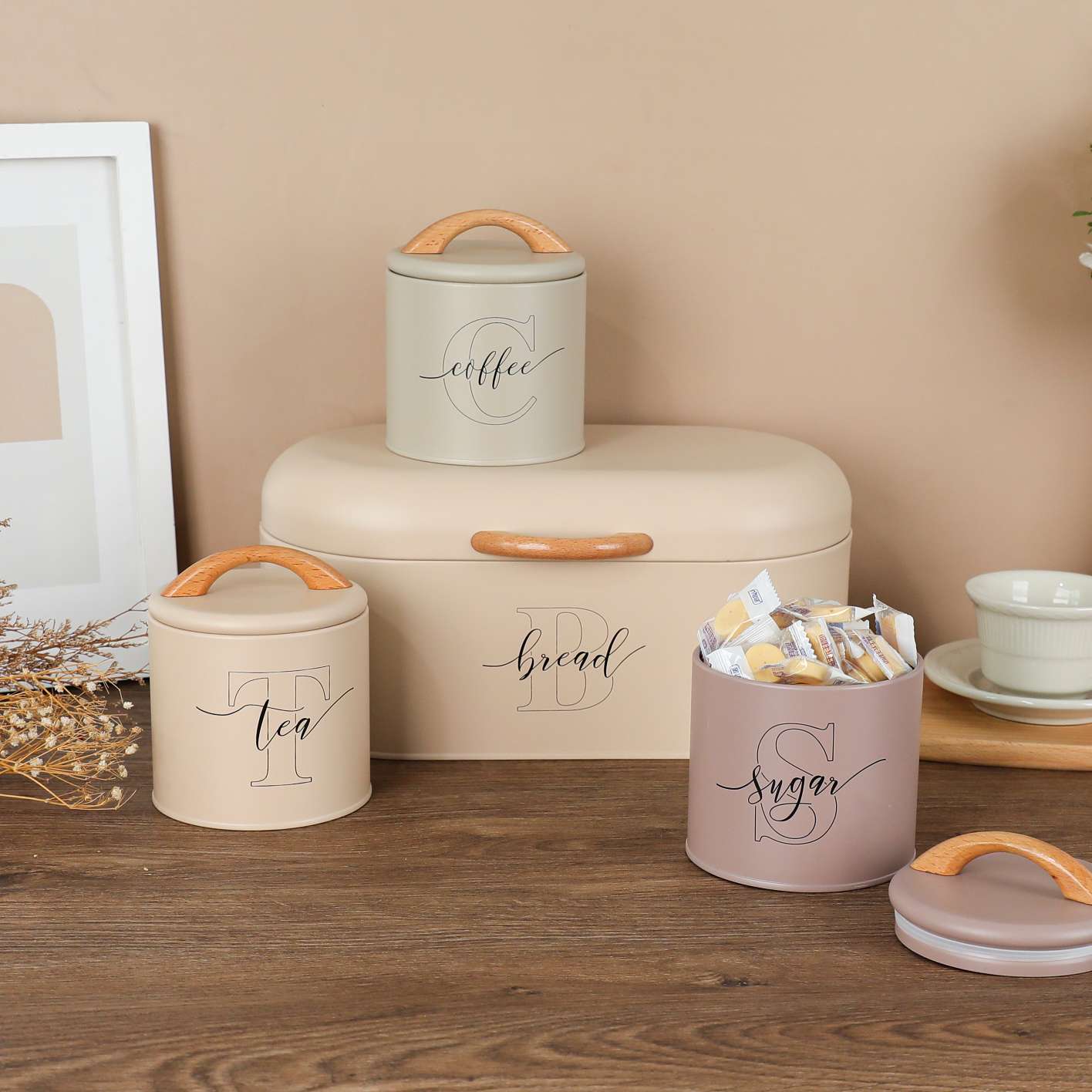 居家日用必备 日用百货实用好物 其他居家日用便捷选择镀锌铁面包盒咖啡罐铁罐茶罐咖啡罐详情4