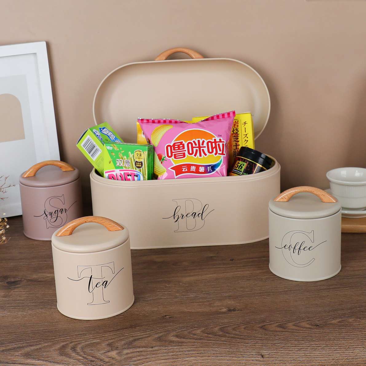 居家日用必备 日用百货实用好物 其他居家日用便捷选择镀锌铁面包盒咖啡罐铁罐茶罐咖啡罐详情2